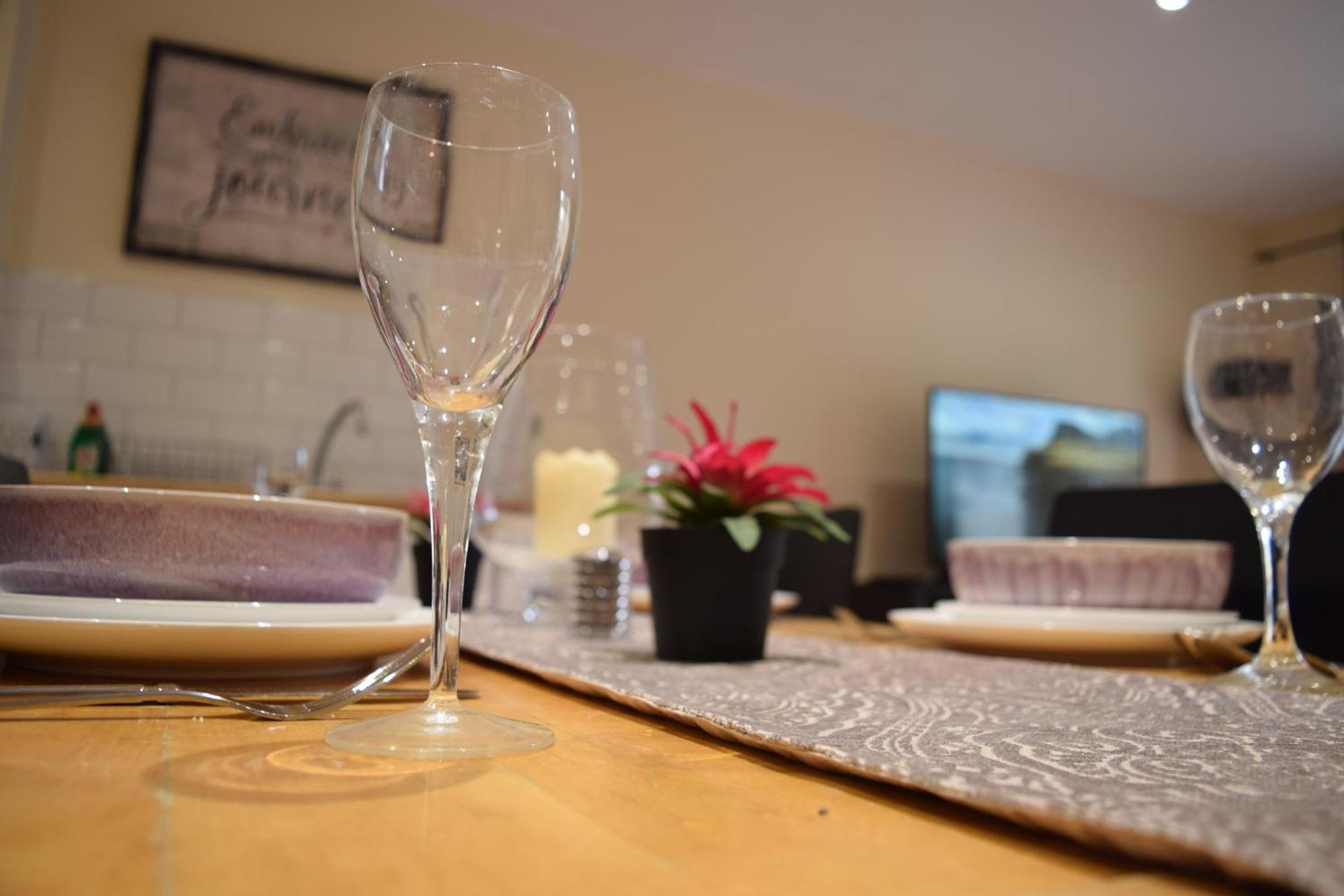 Stylish And Homely 4 Bedroom Home In East Londres Exterior foto