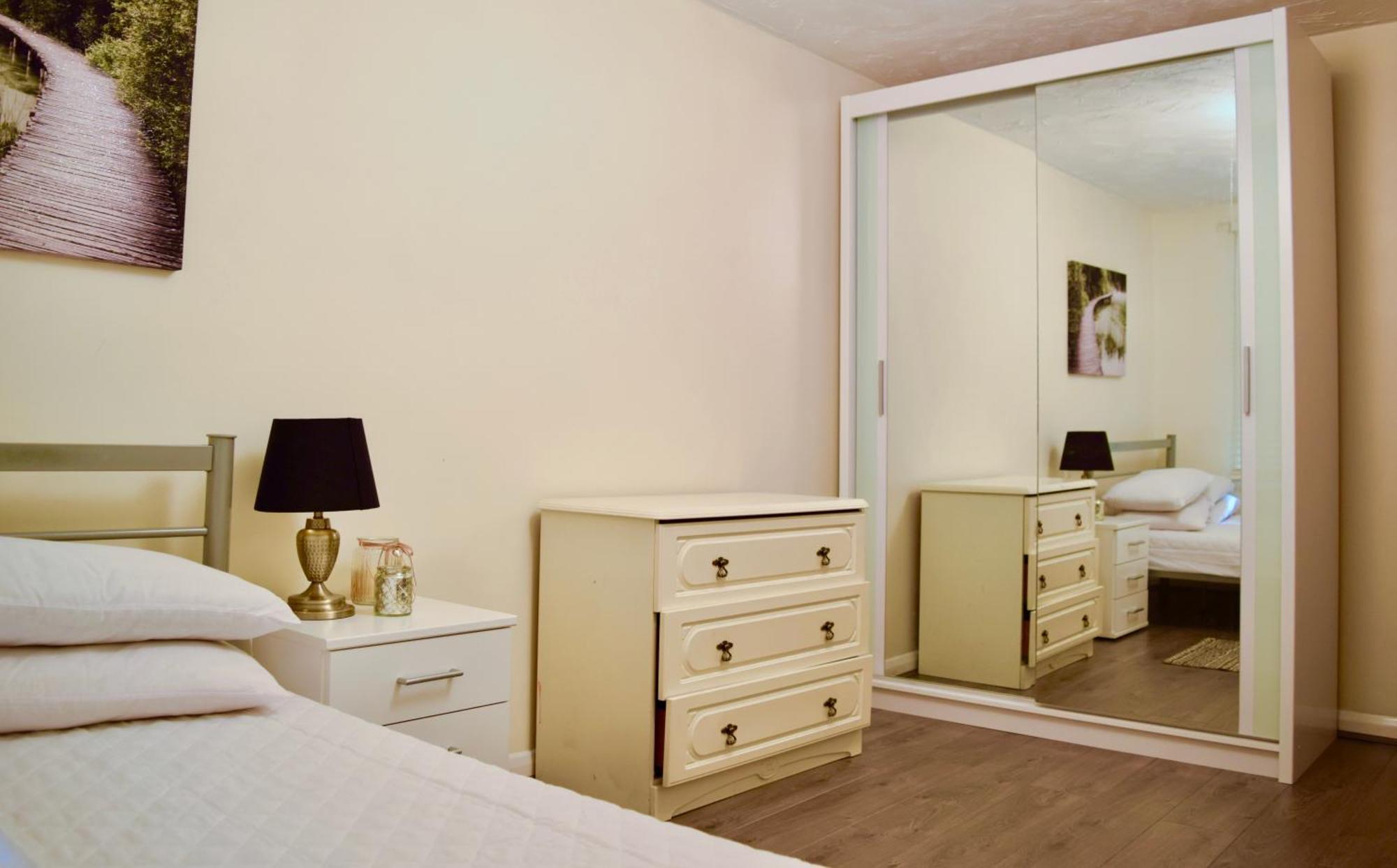 Stylish And Homely 4 Bedroom Home In East Londres Exterior foto