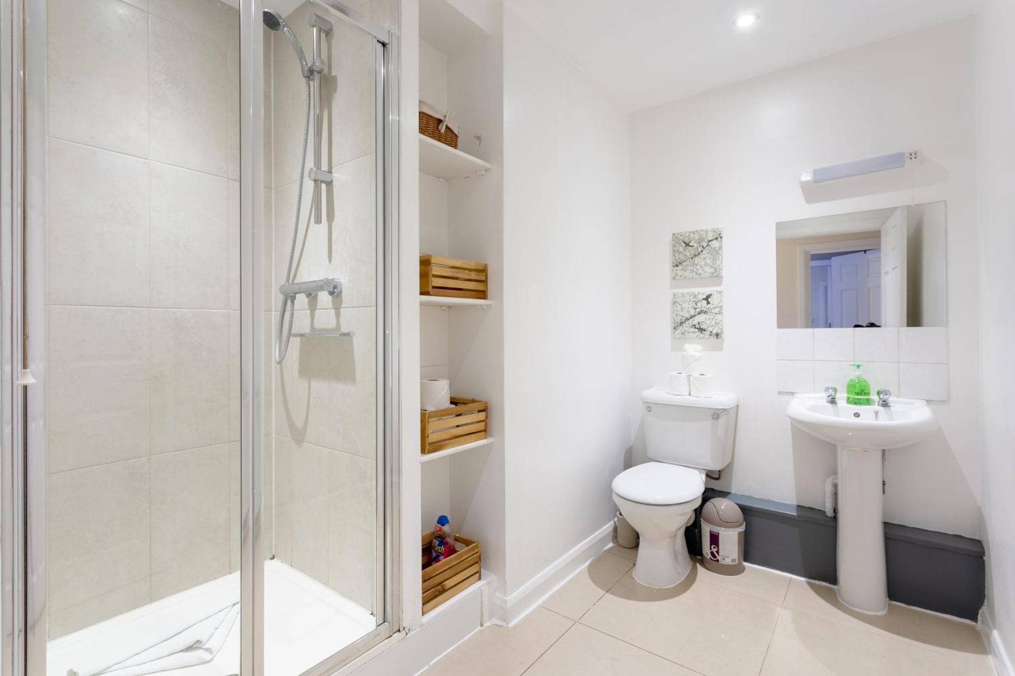 Stylish And Homely 4 Bedroom Home In East Londres Exterior foto